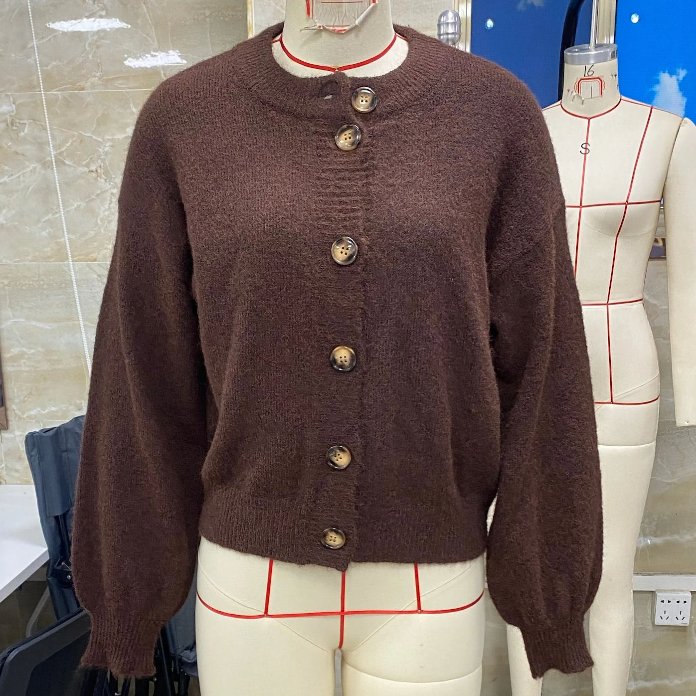 

Elegant Women's Autumn Winter Sweater Cardigan Long Sleeve O Neck Button Up Solid Color Knitwear
