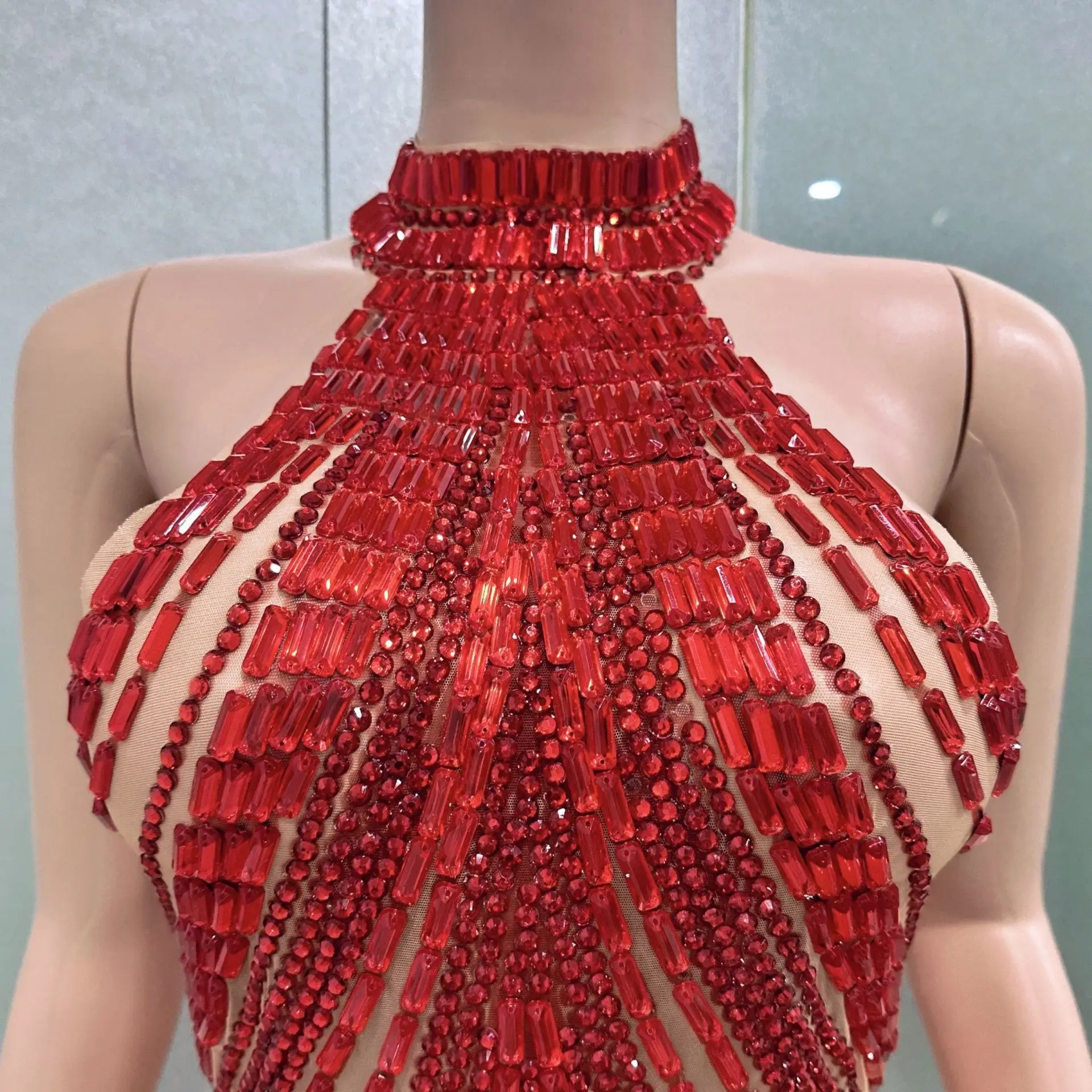 สีแดง Rhinestone เซ็กซี่ตาข่าย Off-the-ไหล่ชุดไนท์คลับวันเกิด Party แน่นอาหารค่ําชุดผู้หญิง Elegant Party ชุดลูกปัด