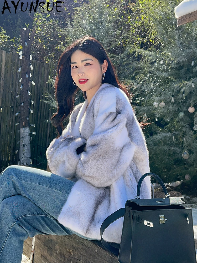 AYUNSUE 2025 سترات من فرو المنك المخملي للنساء على شكل حرف v سترة شتوية فاخرة من فرو المنك بالكامل لملابس النساء جودة عالية كوفتا С ميخيم