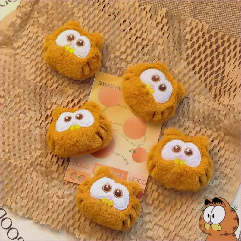 

New Cute Garfield Cartoon Plush Doll Brooch Anime Decoration Sweet and Cute Versatile Brooch Girl Birthday Gifts