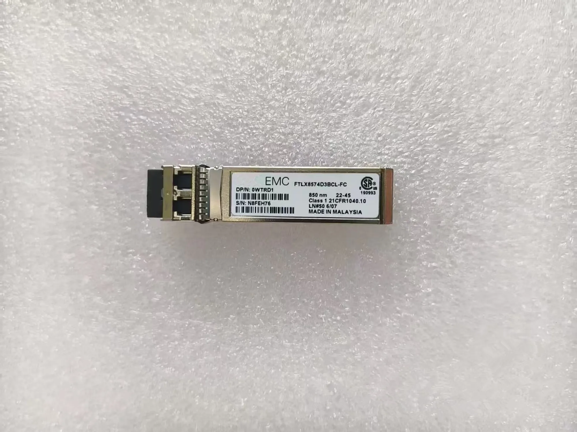 

FTLX8574D3BCL-FC 0WTRD1 SFP 10GB optical switch 10g sfp 850nm 300m 10g sr fiber Transceiver 10G
