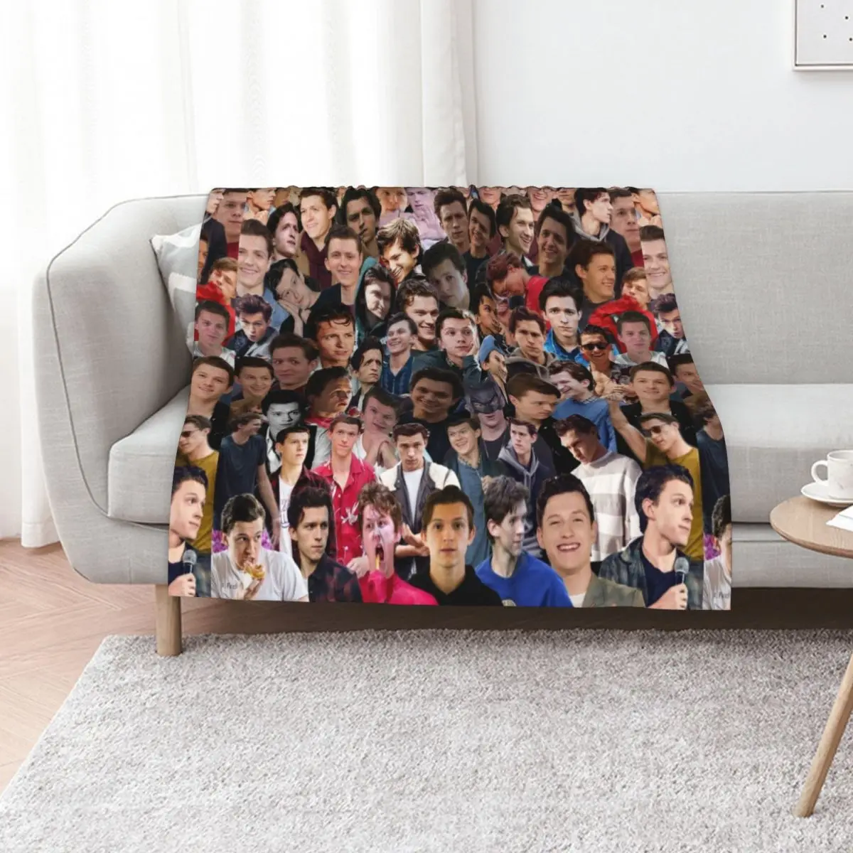 

Tom Holland College Throw Blanket Weighted Flannel Fabric Soft Beds Heavy Blankets