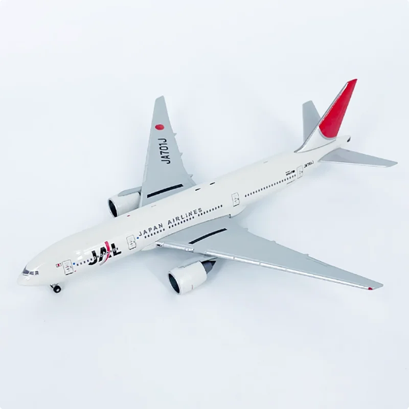 Airplane Jal: Why This 1:400 JAL Boeing 777-200 Model Is My Go-To Desk