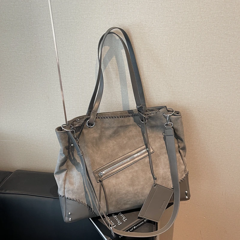 Fashion Early Spring Casual Large Capacity Women's Shoulder Bags 2026 High Quality Sweet Super Cool Hot Trendy Tote Bags