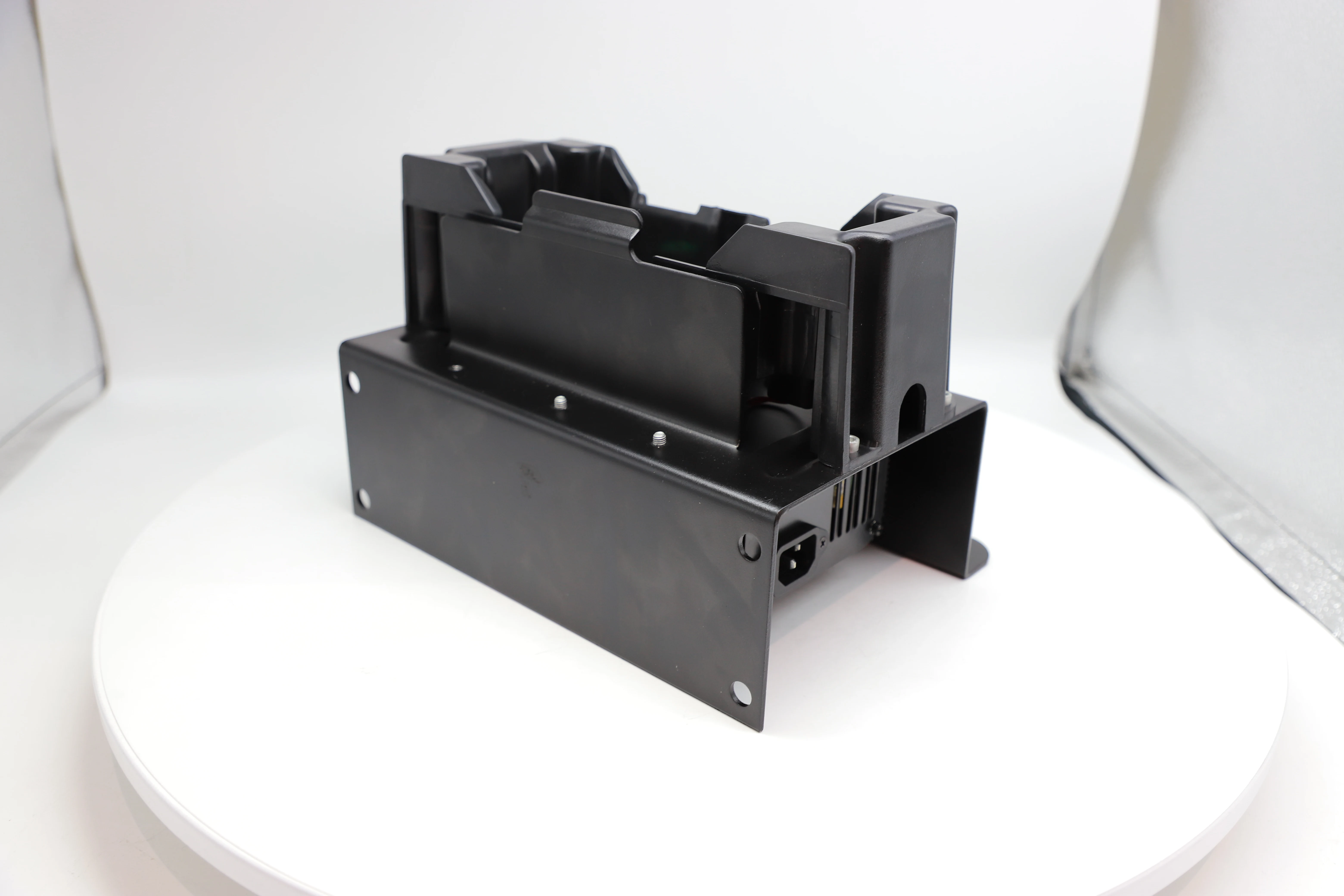 

Black 48V 10A Lithium Battery Charger 11338011640 for Big Joe LPT40 LPT44 Linde Still MT15 MT16 MT18 20 ECH15 2025 Pallet Truck