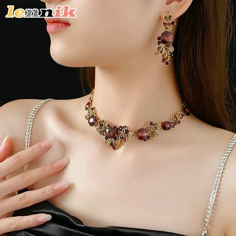Women's Retro Square Leaf Diamond Necklace Set, Vintage Luxury