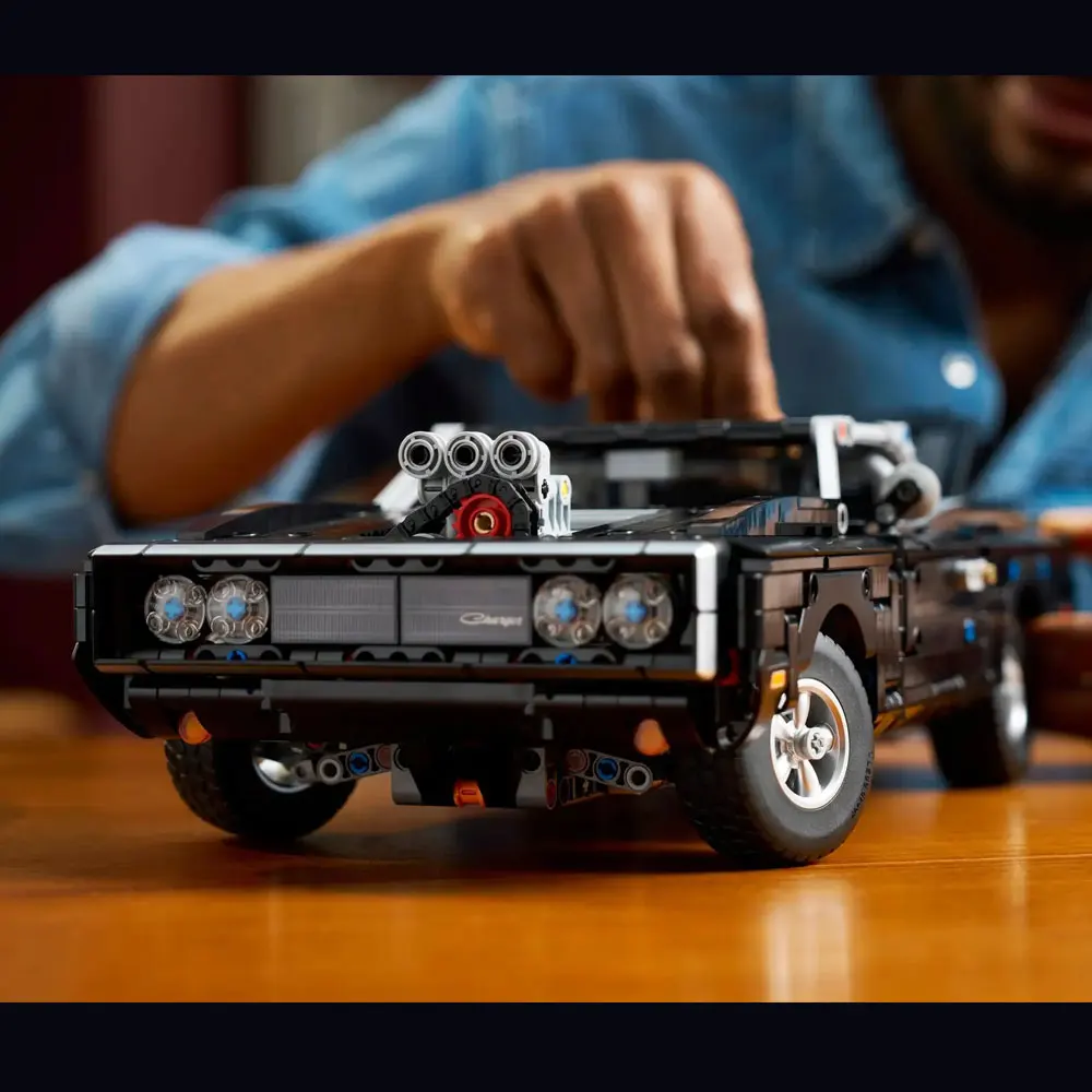 1516PCS Classic Muscle Car Building Blocks Technical Dom's Charger Race Car Brick Model Vehicle Assembly Toy Gift for Adults view 5