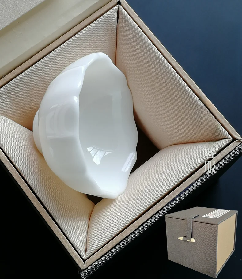 

Personalized White Porcelain Lotus Leaf Tea Cup Yangliyu Ice Type Ceramic Women's Owner Cup Single Cup Tasting Cup Dehua Origin