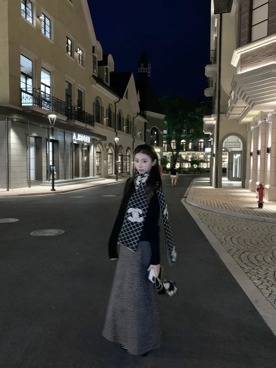 

High Waist A-Line Midi Skirt Women's Print Design Slimming Straight Cut Autumn Faion Casual Sle without