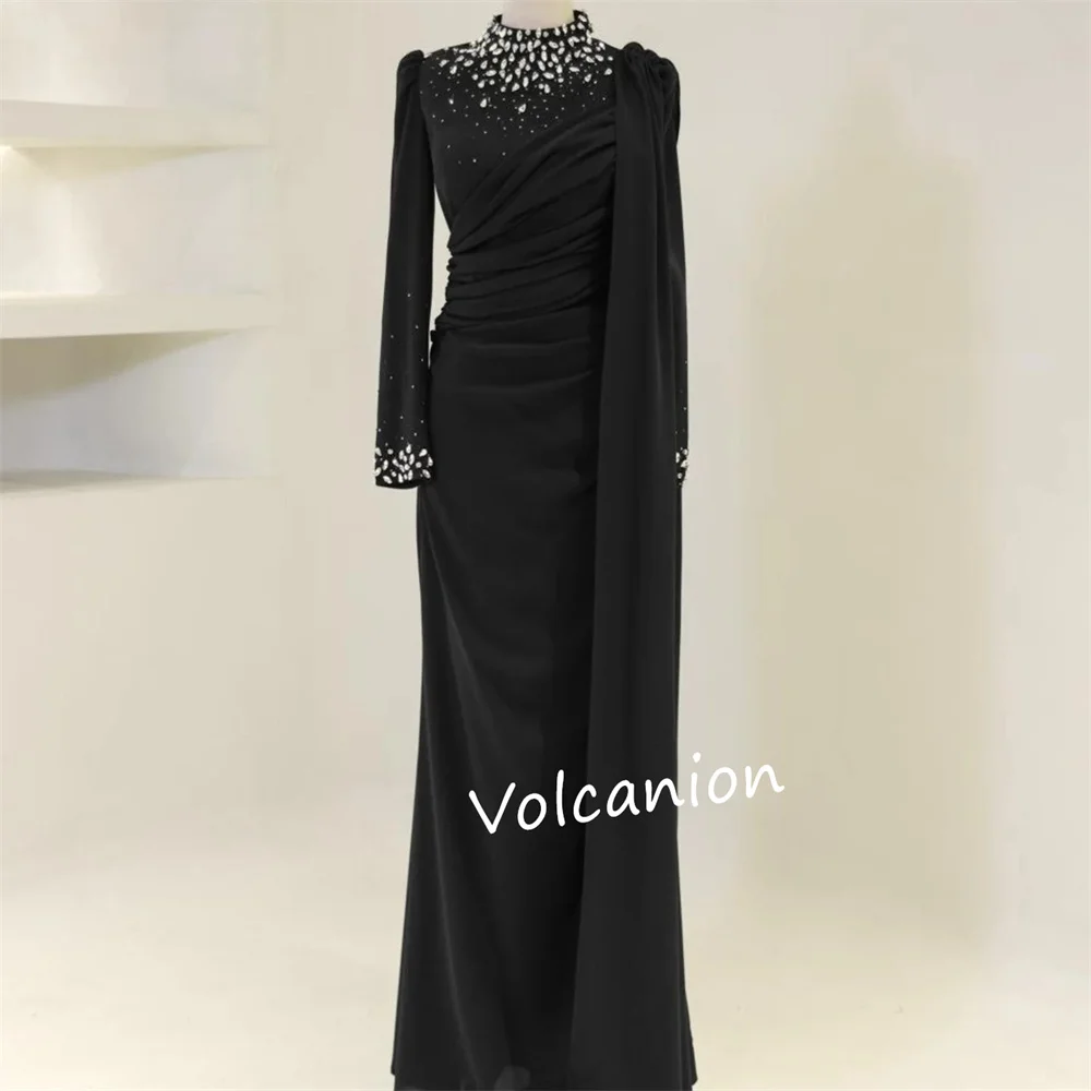 تخصيص الشيفون الطية مطرزة مستقيم الياقة العالية فساتين متوسطة الطول مناسبة مخصصة حفلة موسيقية بسيطة الكلاسيكية مطابقة