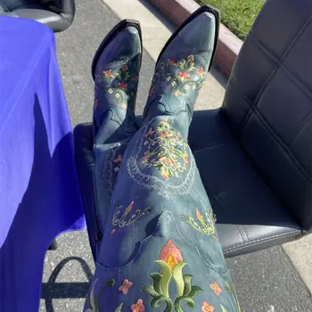 復古藍色皮革花朵刺繡過膝長靴方跟女式公主風花卉刺繡騎士靴 8 最佳銷售 花卉靴 - №1