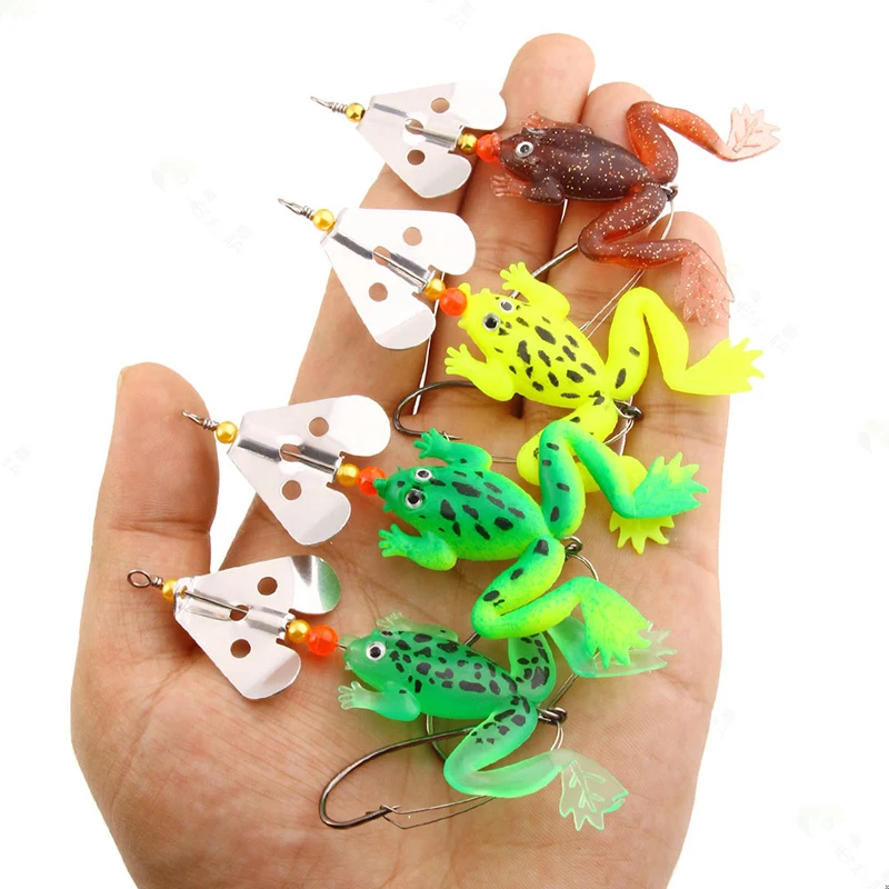 1 pz paillettes Lure gancio singolo Anti Hanging Bottom siluro Frog Soft Bait siluro Frog Single Hook Black Fishing Gear