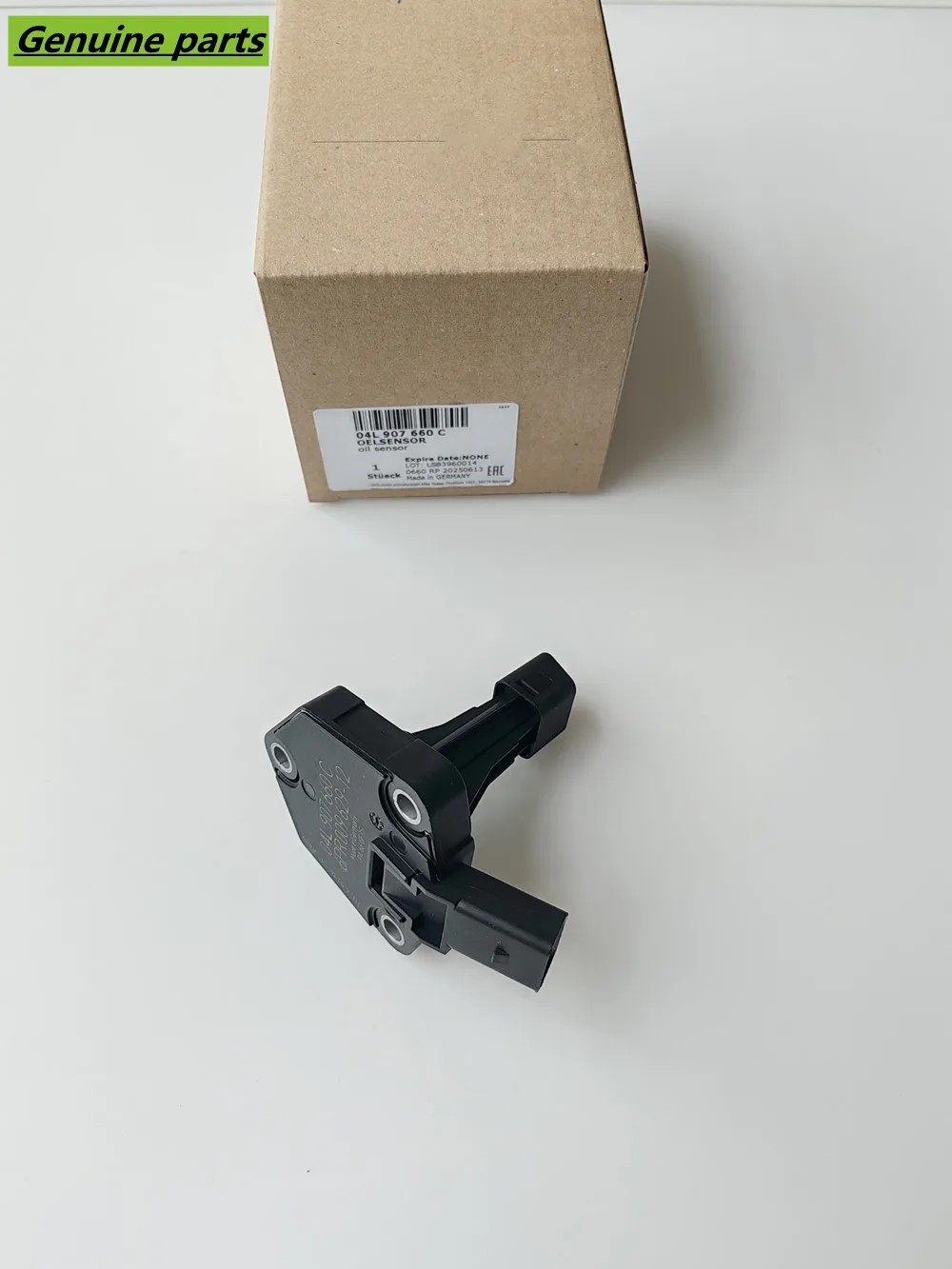 

Genuine 03C907660G 04L907660C Various Oil Level Sensor New OEM For VW Audi A3 8V 8P A4 B8 A1 A5 A6 Q3 TT 1.6 2.0 TDI Skoda SEAT
