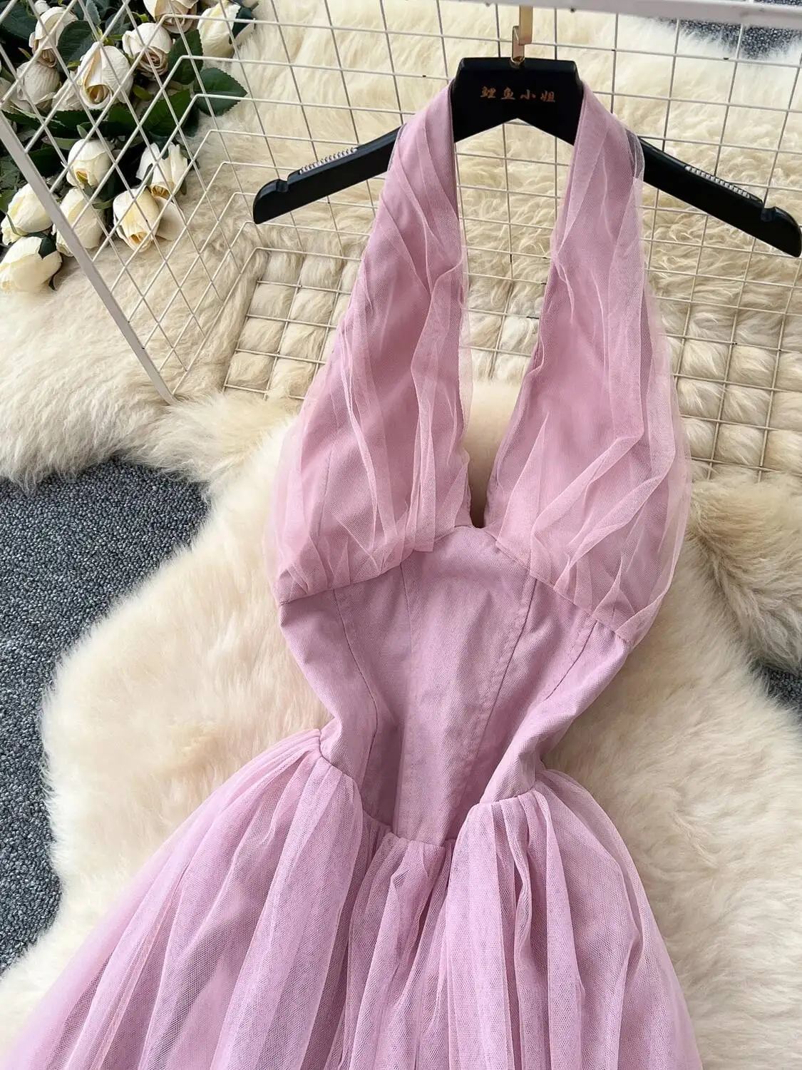 Letnia Sukienka Bez Rękawów z Dekoltem typu Halter, Różowa, Letnia Sukienka z Siateczką o Wysokiej Talii, Długa Sukienka Damska Bez Pleców, Wyszczuplająca Sukienka w Kształcie Litery A, Długa Sukienka Boho