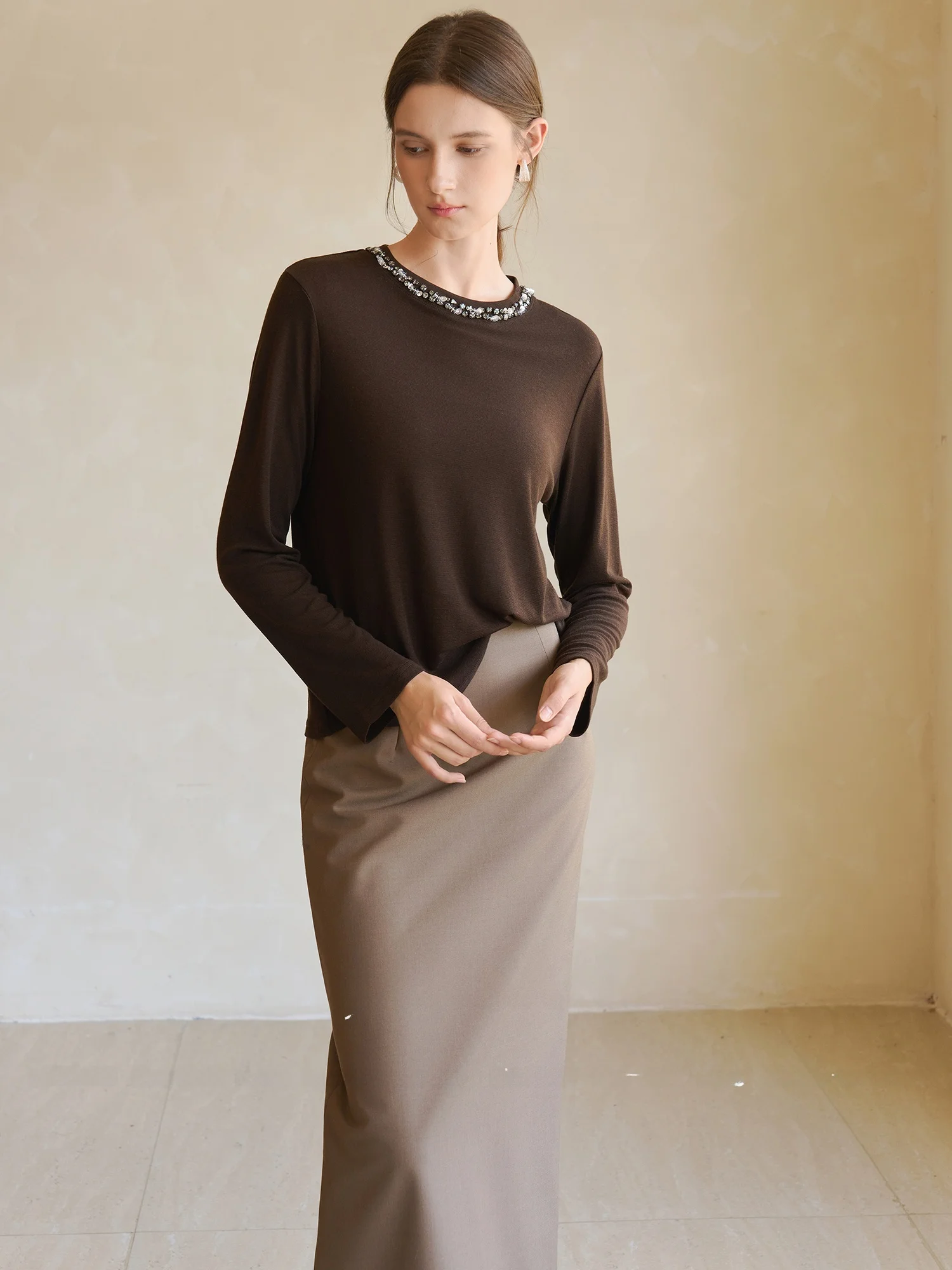 

Женская футболка Jansan с длинным рукавом, ручной работы, с дизайном из бисера, свободного кроя, удобная, дышащая, из шерсти и лиоцелла, с круглым вырезом.