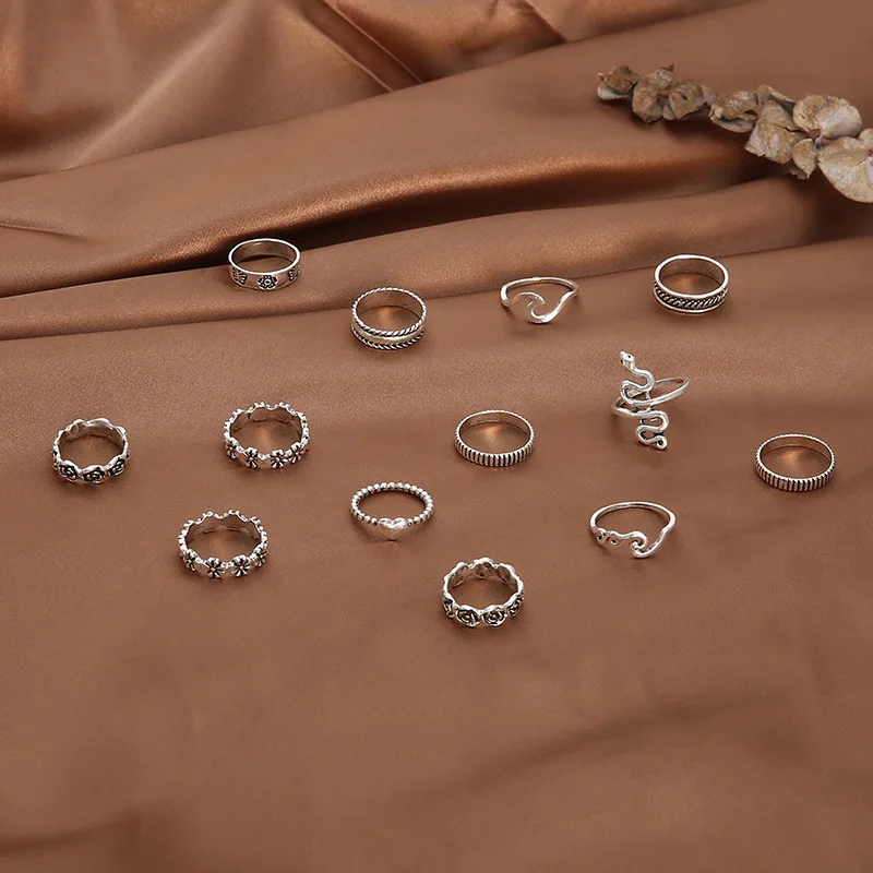 

Exaggerated Snake ape Flower Heart Geometric Rings Joint Rings Thirteen Piece Set Faionable Jewelry Accories