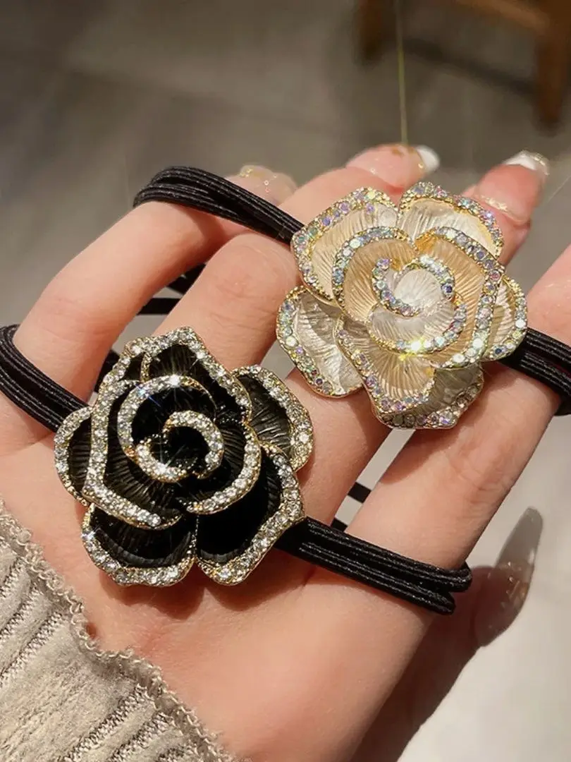 Élastique à cheveux haut de gamme en strass de camélia, nouveau modèle 2025, super féerique, pour femme, pour queue de cheval, accessoire capillaire