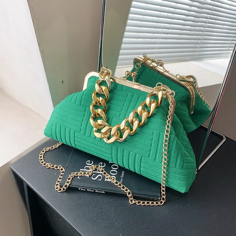 Clip Chain Clutches Evening Shoulder Crossbody Bags for Women Handbag and Purses 2023 New Ladies Messenger Bags Trendy Designer