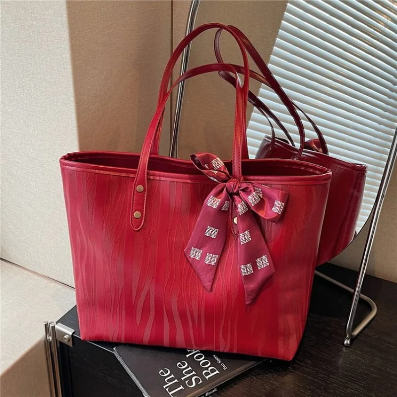 

Graceful Luxury Diaper Bag Women's Bag One Shoulder Business Trip Large Capacity Exquisite Stylish Sleek Versatile Practical