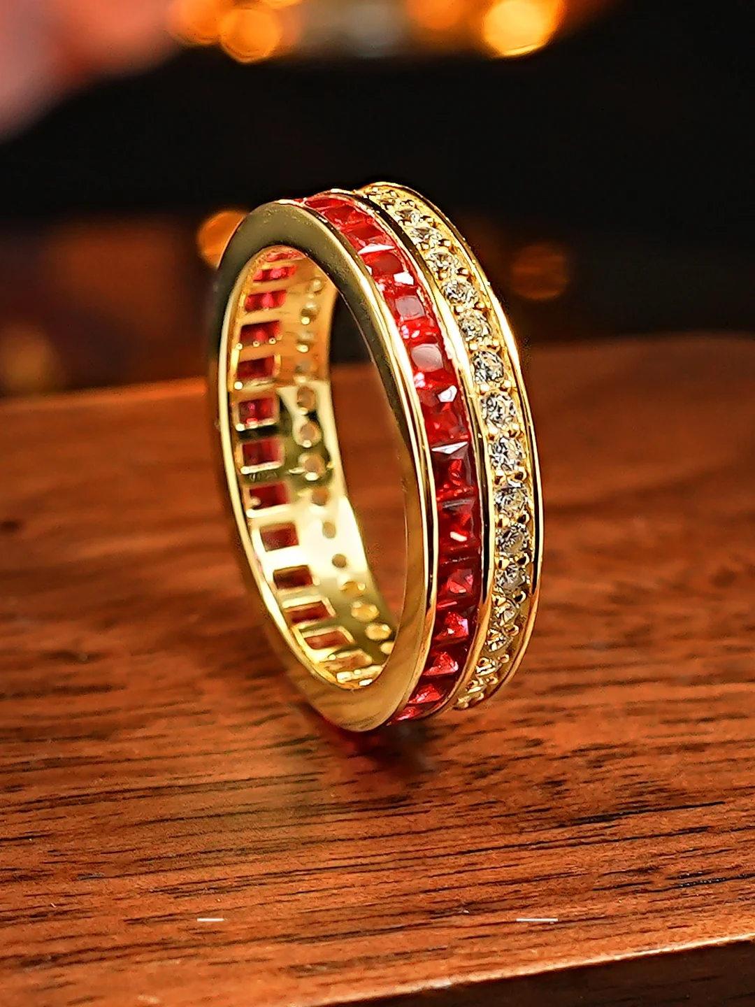 anello-lussuoso-vintage-in-argento-925-placcato-con-doppia-fila-di-diamanti-incastonati-versione-larga-con-rubino-coltivato-gioiello-di-moda