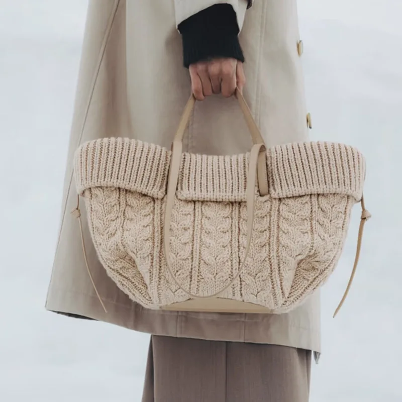 

Vintage Wool Handbag Brand Design Knitted Shoulder Bag Luxury Fashion Tote Bag High-end Woven Underarm Bag Simple Commuting Bag