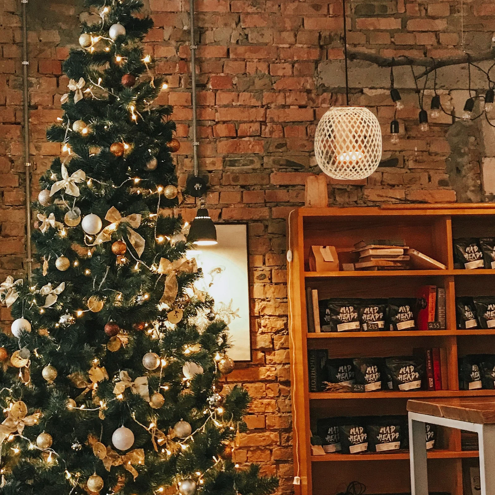 

Bamboo Lampshades Woven Structure Detailed Workmanship No Burrs Long Service Life Lamp Shade Replacement Lampshade