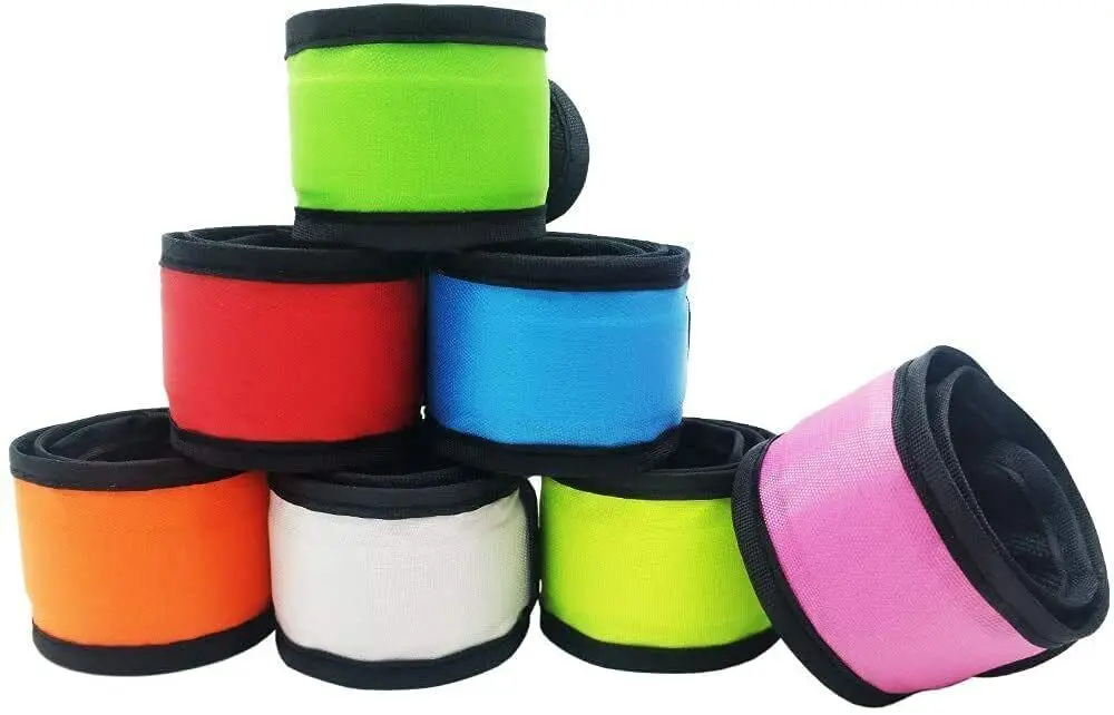 LED فلاش سوار مضيئة تشغيل شارة الدراجات تحذير معصمه متوهجة صفعة حزام النيون ضوء بار الدعائم الطرف