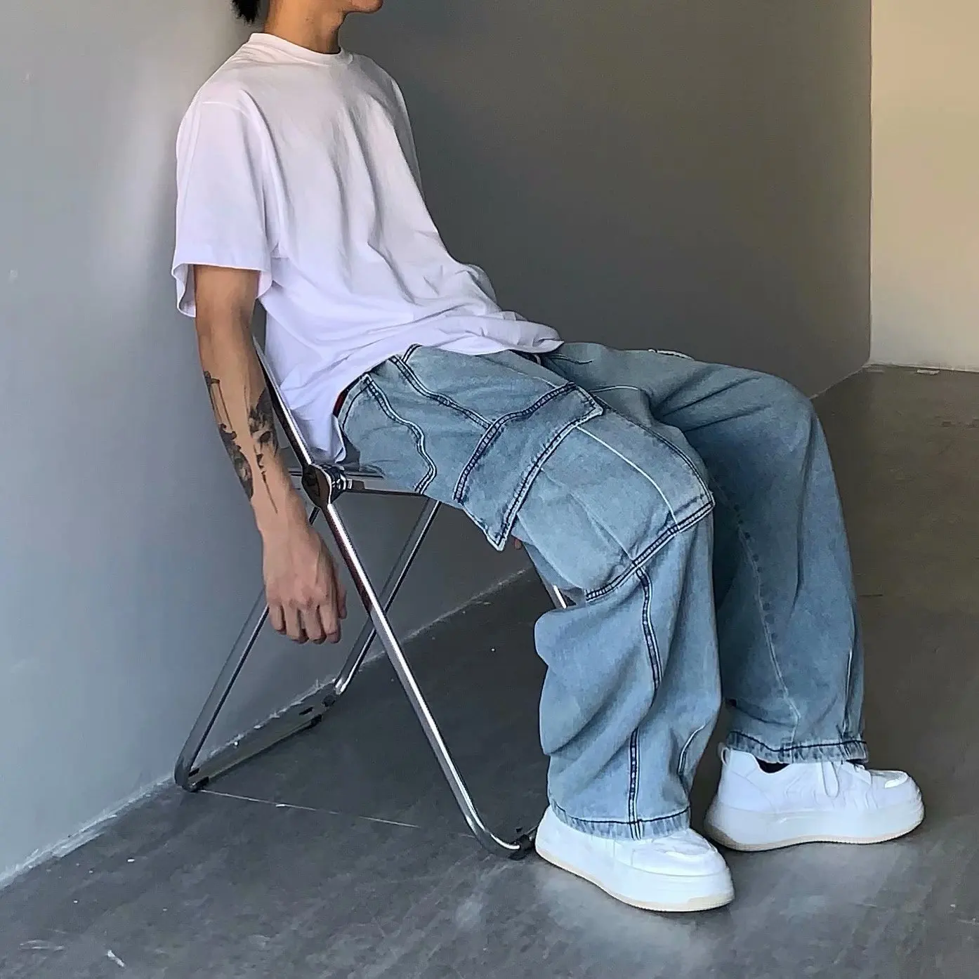 

Men's Fashion Hip-hop Wide Leg Jeans Y2k Streetwear Punk Straight Loose Ripped Denim Trousers Men Pocket Pants