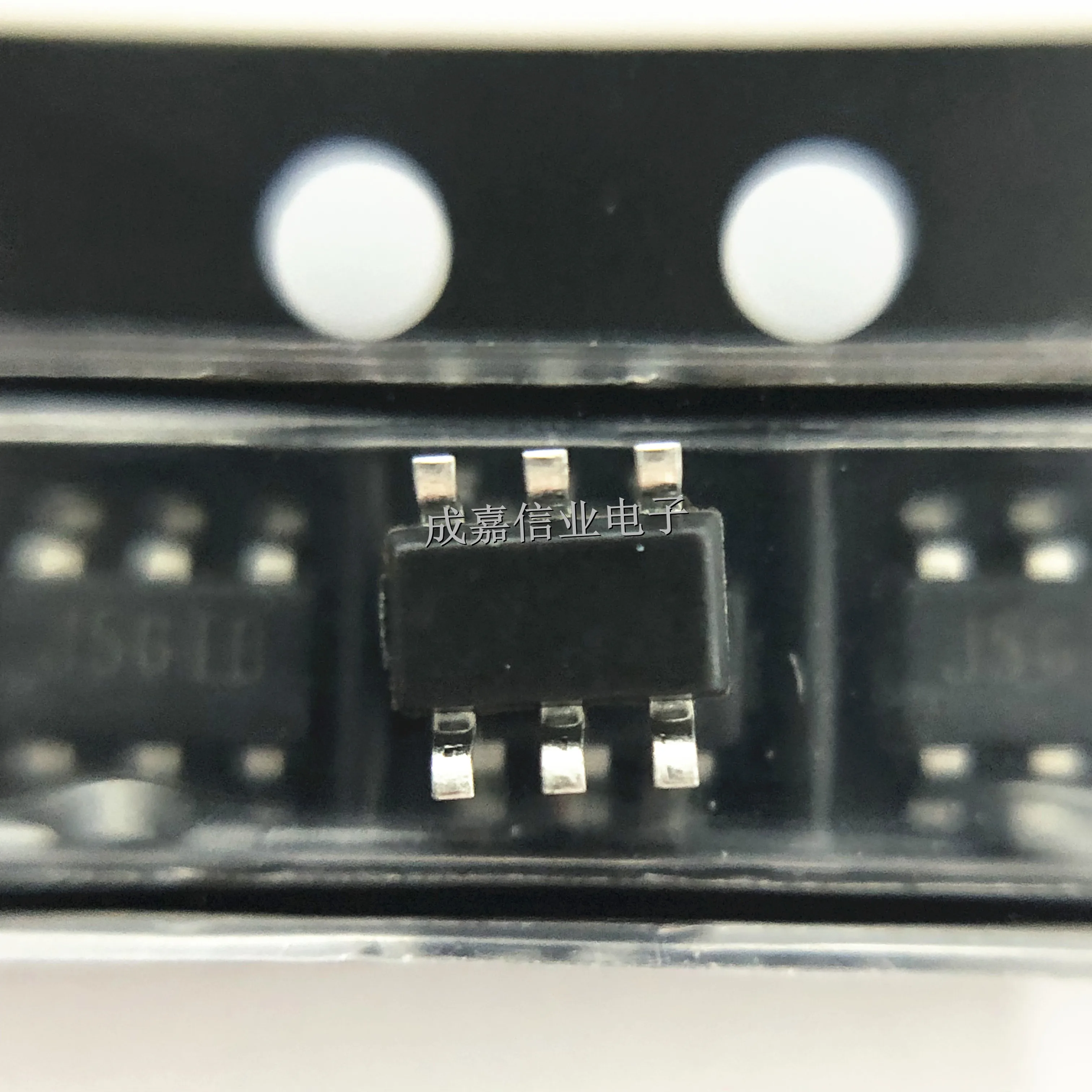 10 unids/lote SM8102ABC SOT-23-6 marcado; J5 respuesta eficiente y rápida 2.0A 18V regulador de voltaje síncrono de entrada