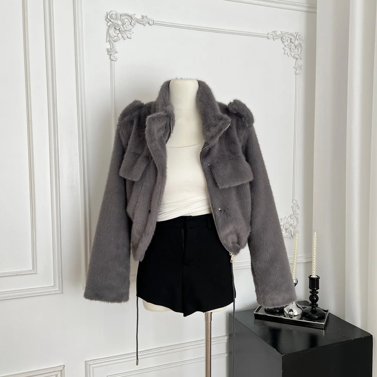 سترة نسائية للخريف والشتاء أنيقة من شعر المنك الصناعي بأكمام طويلة وفتحة رقبة الياقة المدورة ملابس خروج نسائية فضفاضة قصيرة من الفرو الصناعي ملابس خارجية