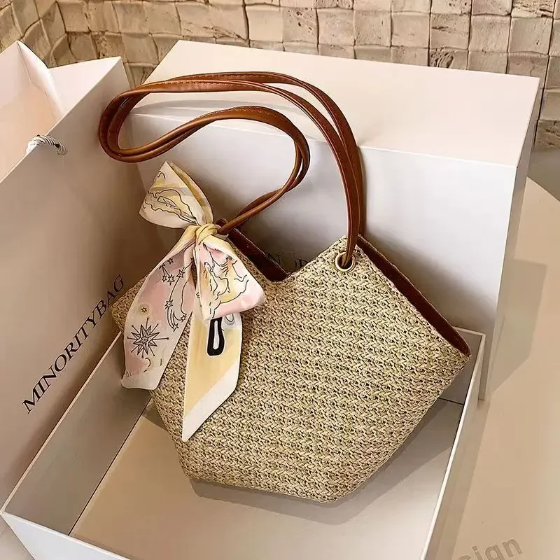 Senior Texture Straw Bag for Women, Large Capacity, Niche Shoulder Bag, New Summer Niche, Explosion Tote Bag, 2024