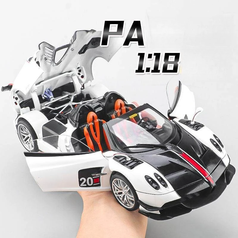 

Масштабная модель суперкара Huayra BC 1:18 из сплава, со звуком и светом, игрушечная машинка для детей, подарок