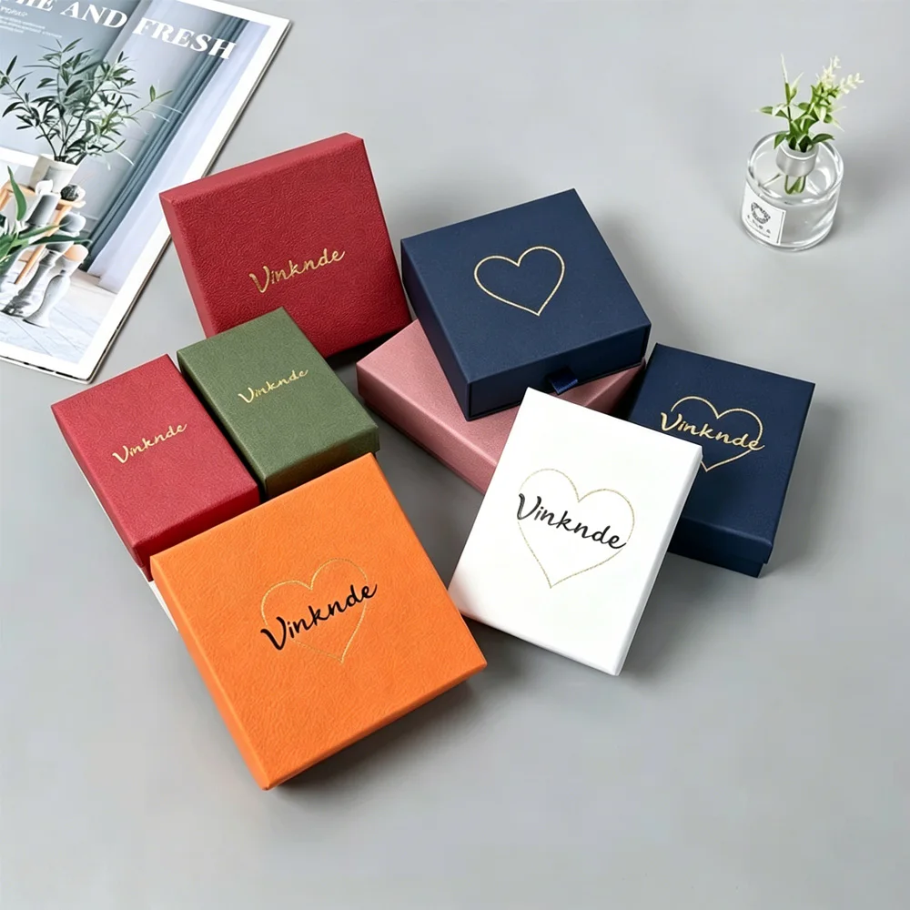 

Custom Logo Hot Sale Paper Jewelry Box Small Wedding Favor Gift Boxes Bracelet Earring Ring Pendant Jewelry Packaging Dust Case