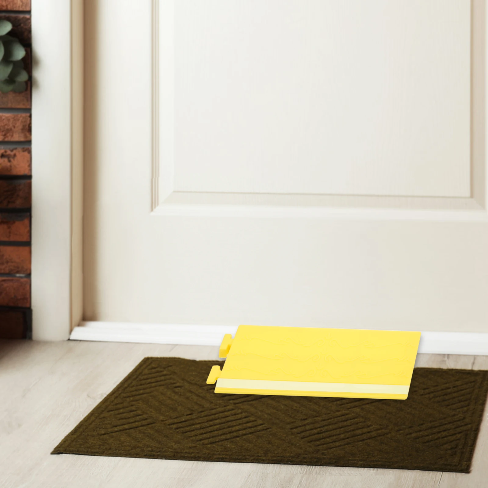 

Rubber Threshold Ramp Pad for Robot Cleaner Anti Slip Indoor Doorway Riser Practical Easy Install Home Use Threshold Ramp