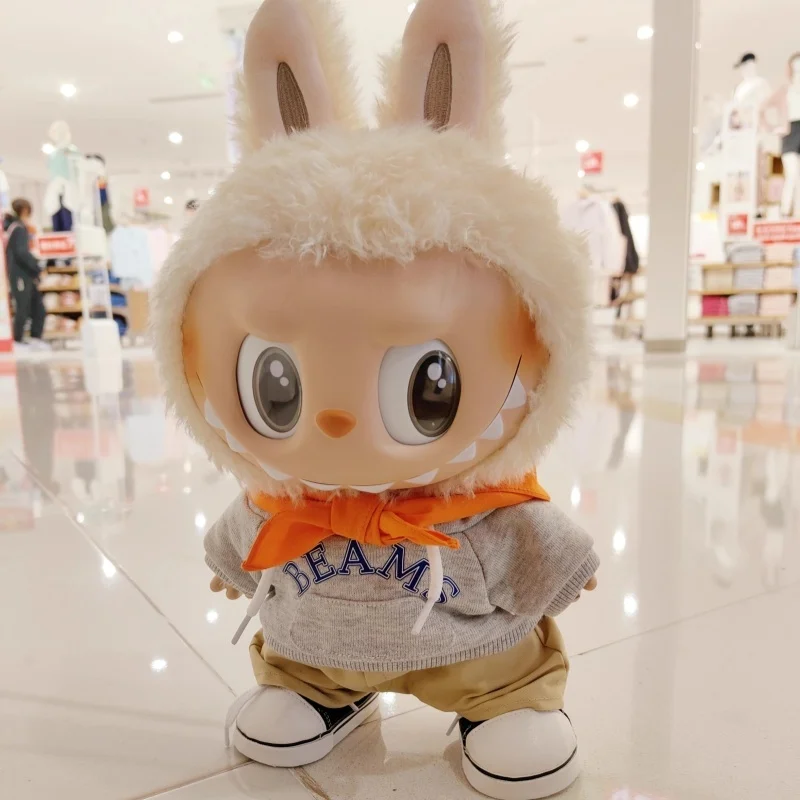 Nuovo Adatto Per 38 cm Labubu Vestiti 38 cm Abbigliamento Per Bambole Originale Felpa Con Cappuccio Pantaloni Casual Sciarpa Arancione Scarpe Da Ginnastica Bianche Vestito