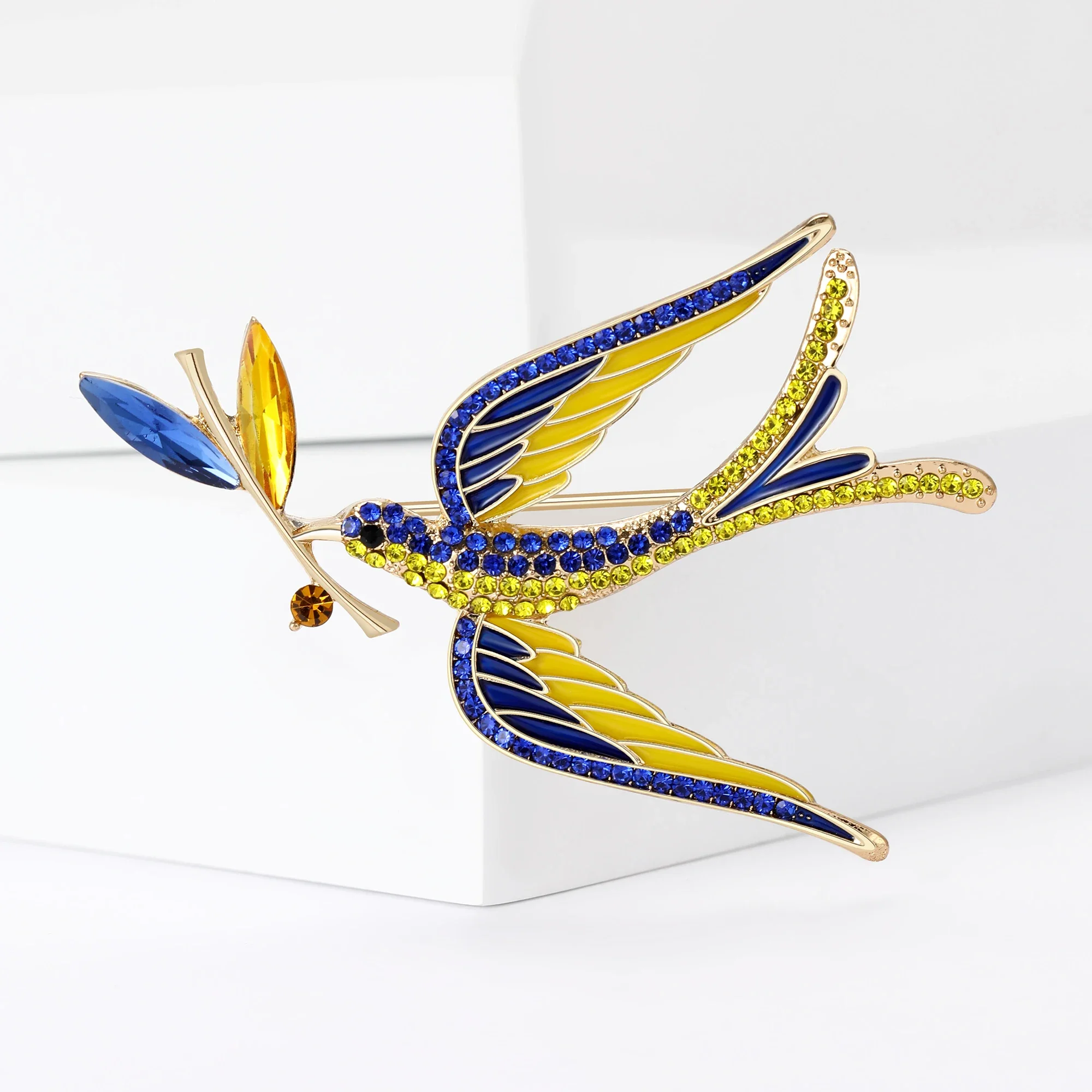 

Enamel Peace Dove Brooches for Women Ukraine Rhinestone Ear of Wheat Pins Event Party Backpack Decoration Clothes Accessories