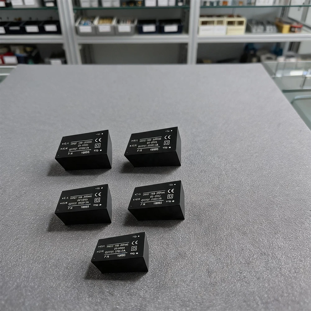 10M05 5V 2A AC-DC Power Converter Module 10W with High Reliability for Industrial Computing Networking Devices and Peripherals