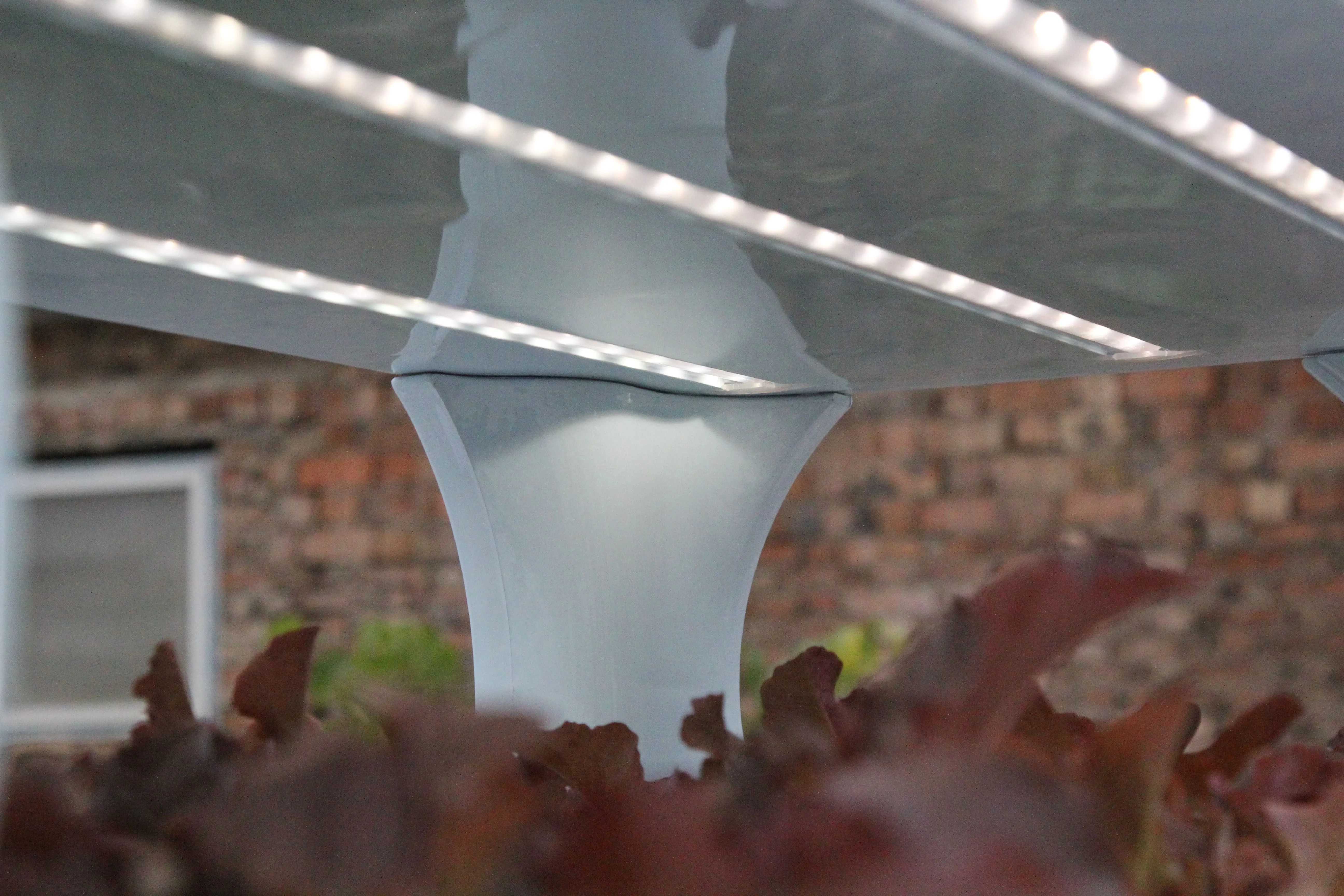 نظام النمو للخضروات الخضراء الورقية والحديقة المنزلية والنباتات الداخلية وخزانة الدفيئة المائية