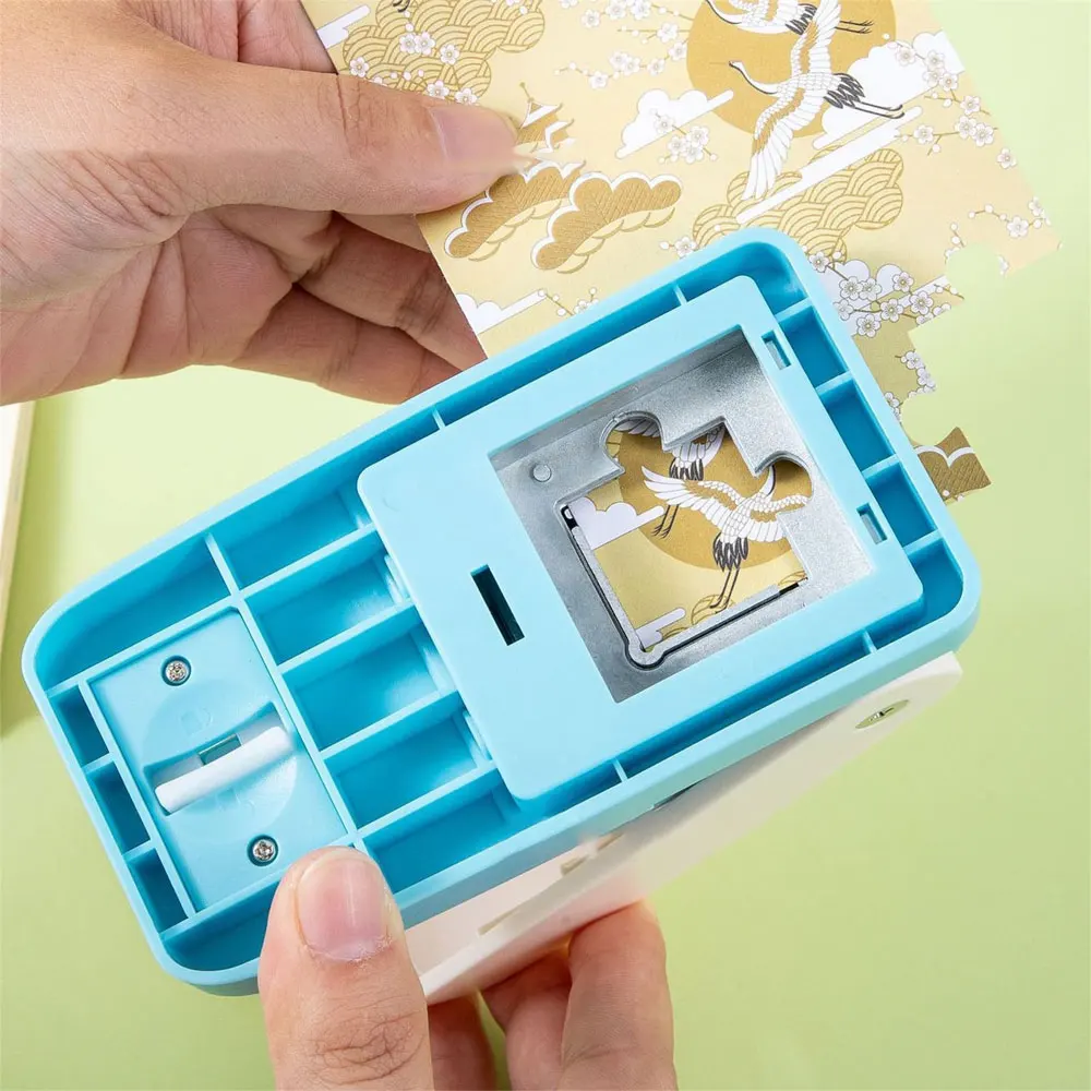 1pack Puzzle Making Machine for Arts & Crafts Making Puzzles Scrapbooking & DIY Puzzles--Puzzle Mini Tools (Random Colors)