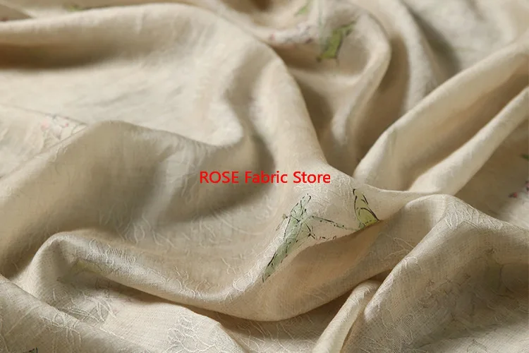 ผ้าแจ็คการ์ดลายดอกบัวแบบโบราณ 1 เมตร ผ้าเนื้อสัมผัสแบบเรโทรสำหรับงานศิลปะ เหมาะสำหรับตัดชุด กระโปรง เสื้อผ้า ผ้าสำหรับนักออกแบบ