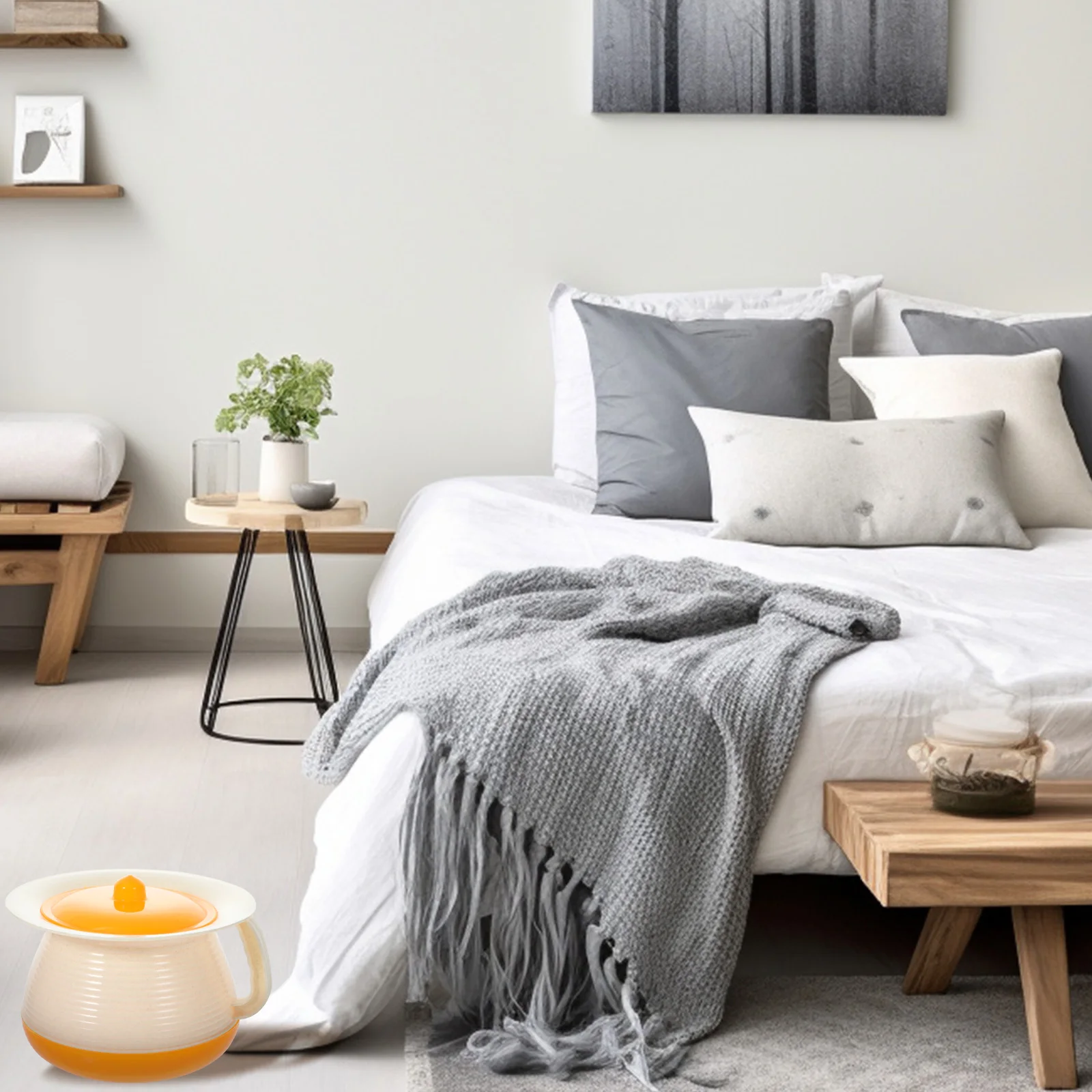 

Portable Spittoon Durable Plastic Urine Pot Sealed Lid Easy Clean Night Spittoon Adult Bedpan Household Urine Storage Pot