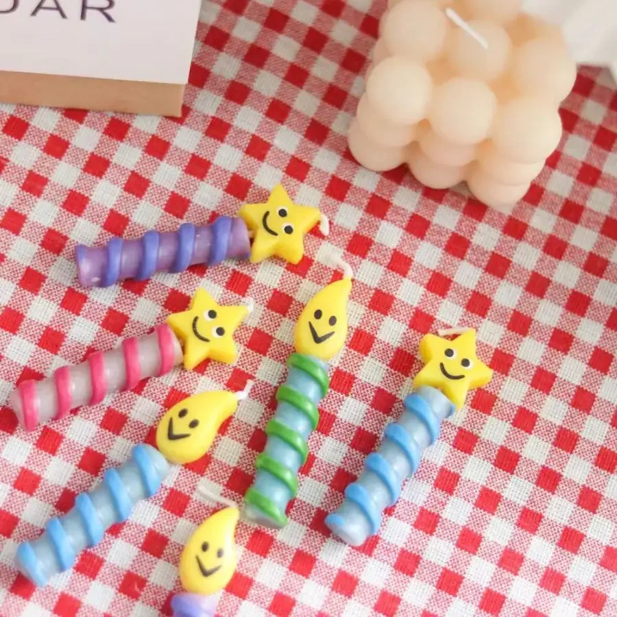 Geburtstagskerzen, Kuchendekoration, koreanische Retro-Lächelnkerzen, bunte Stern-Lächeln-Geburtstagsparty-Kerzen, Party-Feierkerzen