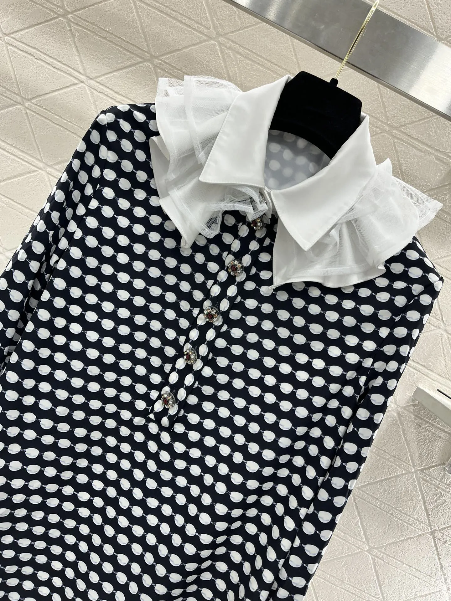 2024 Summer New High Quality Women\'s Wear Retro white gauze flower bud collar black polka dot dress 0621