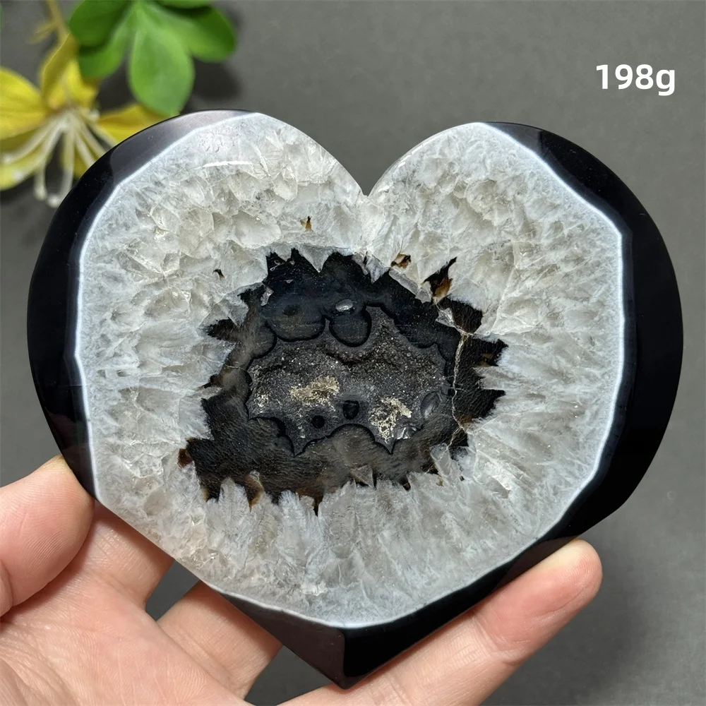 Natural Black Agate Crystal Cave Heart-Shaped Mineral Quartz Home Decoration Love Gift Therapy Meditation Witchcraft Energy