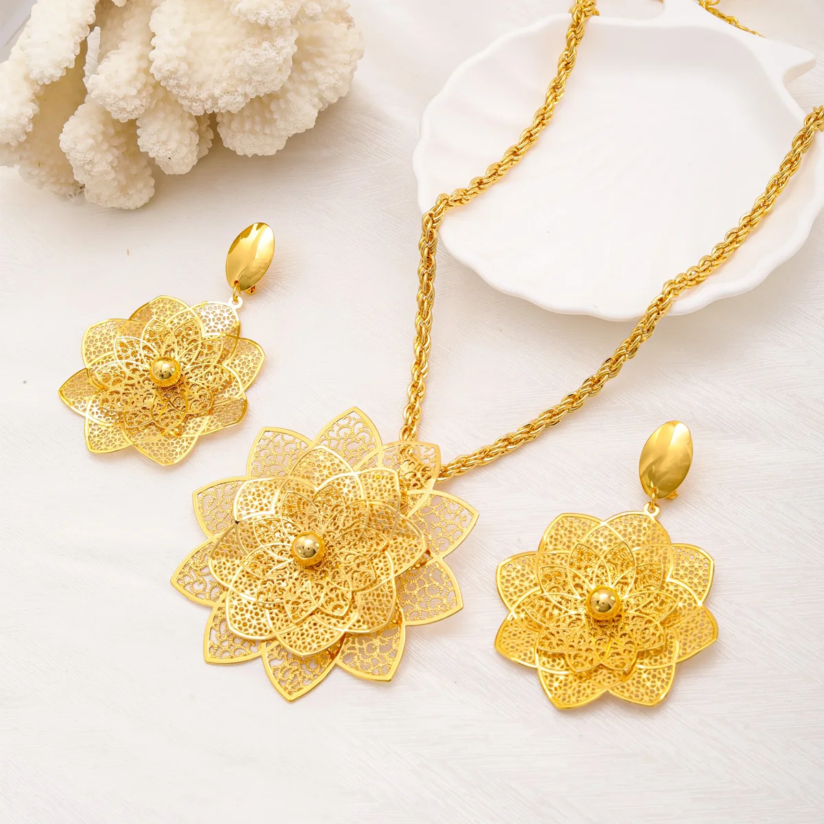 Fashion Gold Color Drop Earrings Necklace Jewelry Sets Women Dubai African Luxury Geometric Italy Wedding Party Jewellery