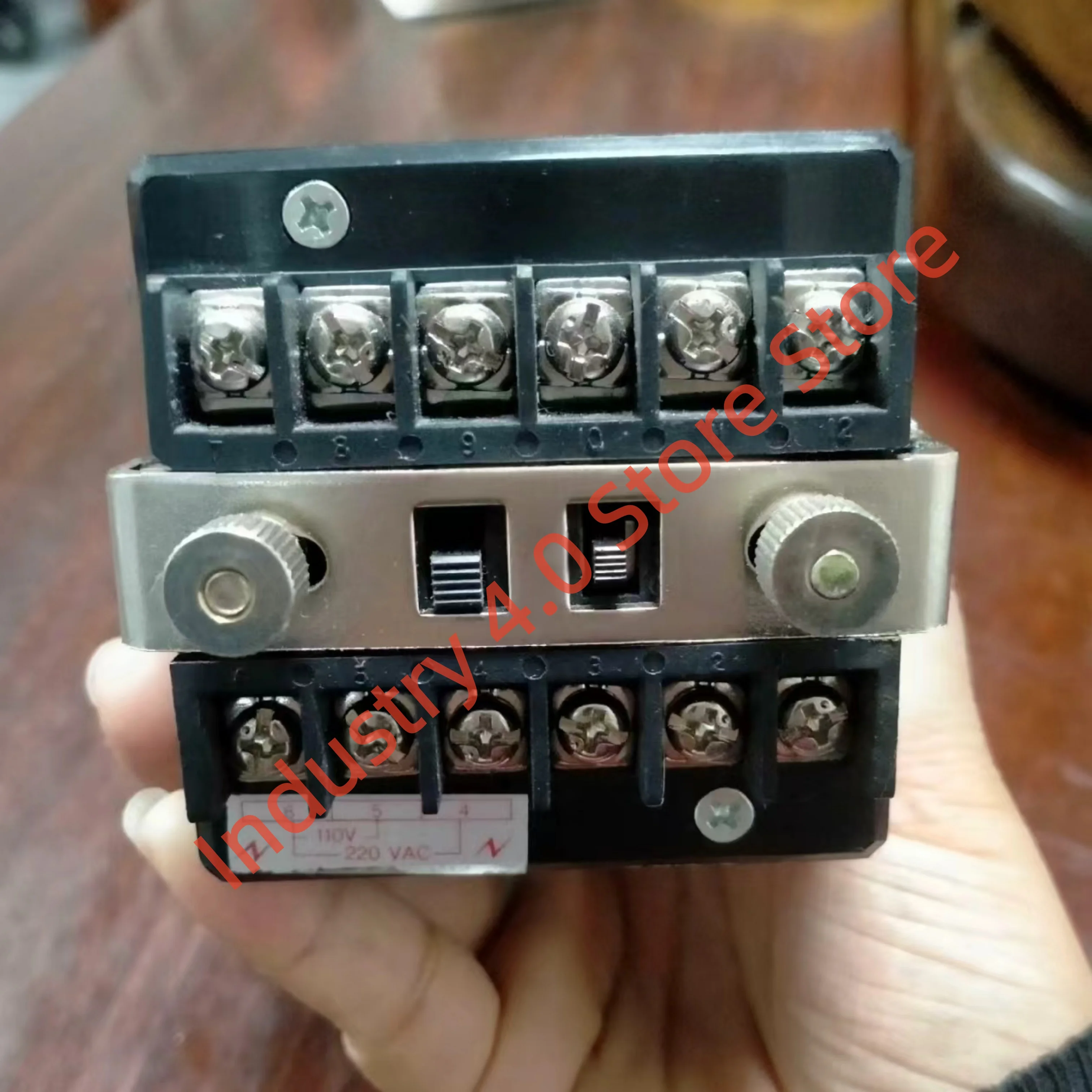 

Brand new HC-41P A3R-1MX Photoelectric Switch Photo Sensor