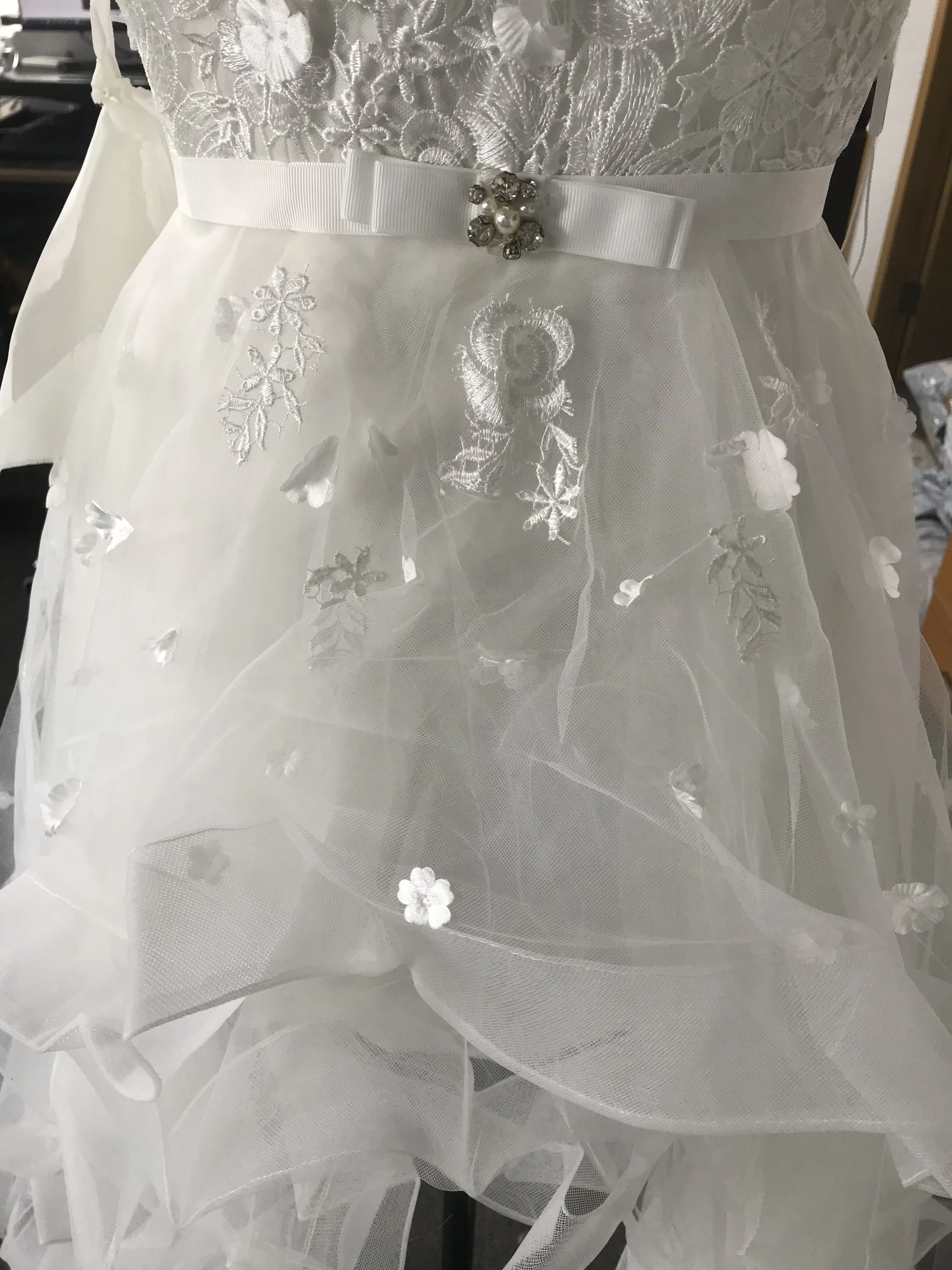 CloverBridal Cao Thấp Áo Váy Nữ 2022 Áo Dây Mariée Swrils Skrt Hoa Người Yêu Áo Dài Cô Dâu 1008