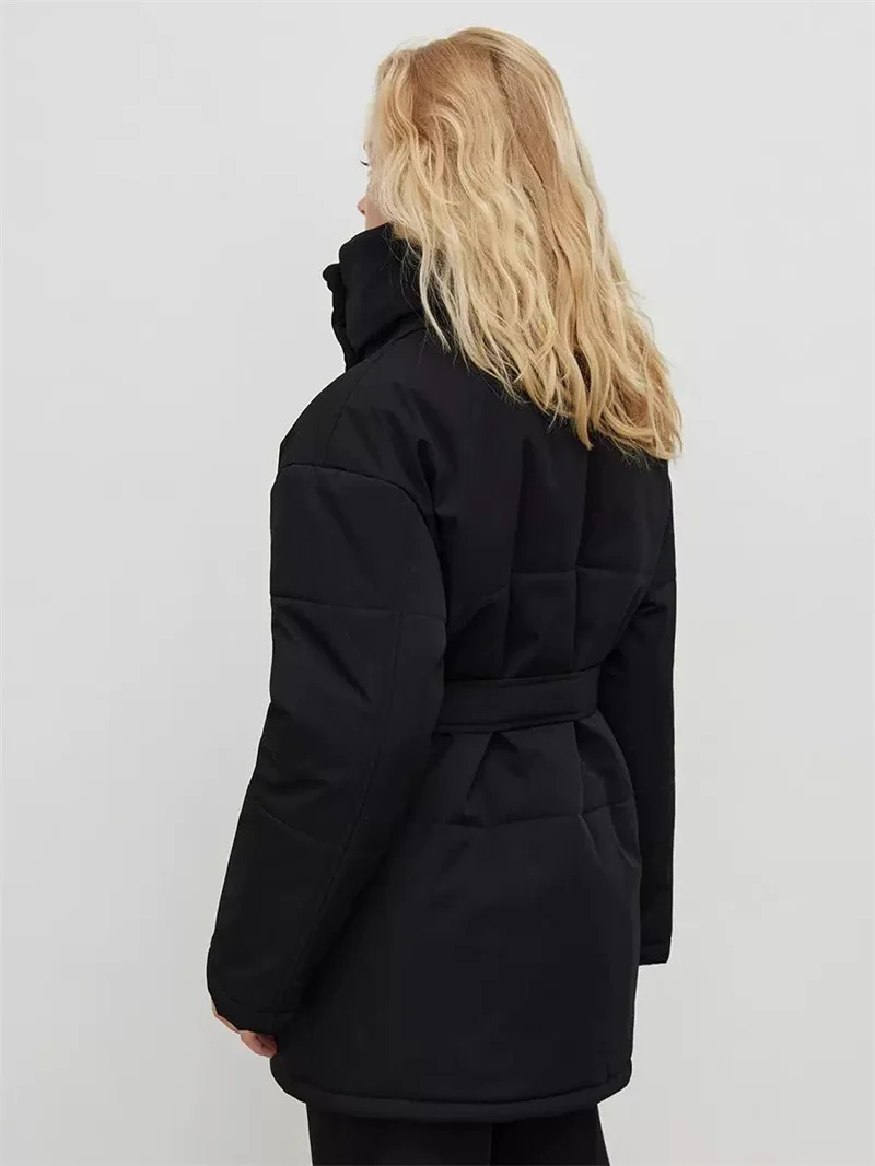 سترات نسائية دافئة من القطن منتفخة سترة مبطنة للنساء معطف شتوي فضفاض سترات خارجية بحزام عتيق سترات مكتبية للأسفل