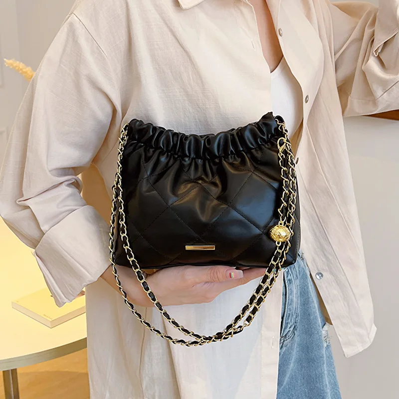 

2025 New Xianling Grid Shoulder Bag, Women's Bag, Fashion Leisure, Diligence, Internet Celebrity Chain Crossbody Bag