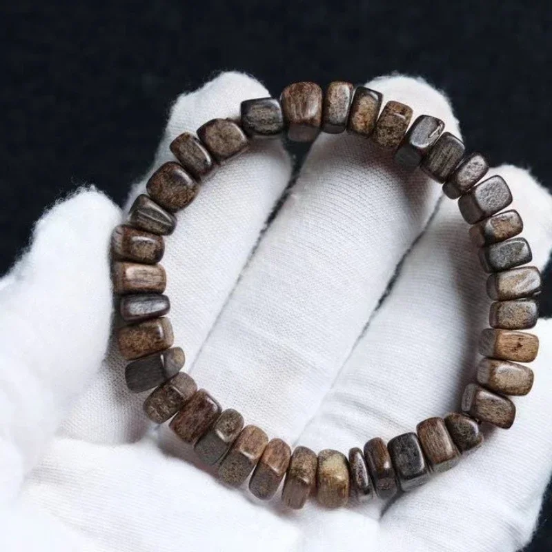 

Hot Sale Natural Agarwood Bracelet Men's and Women's Boutique Fashion Oil Formed into Fragrant Wenwan Bracelet Jewelry Gifts